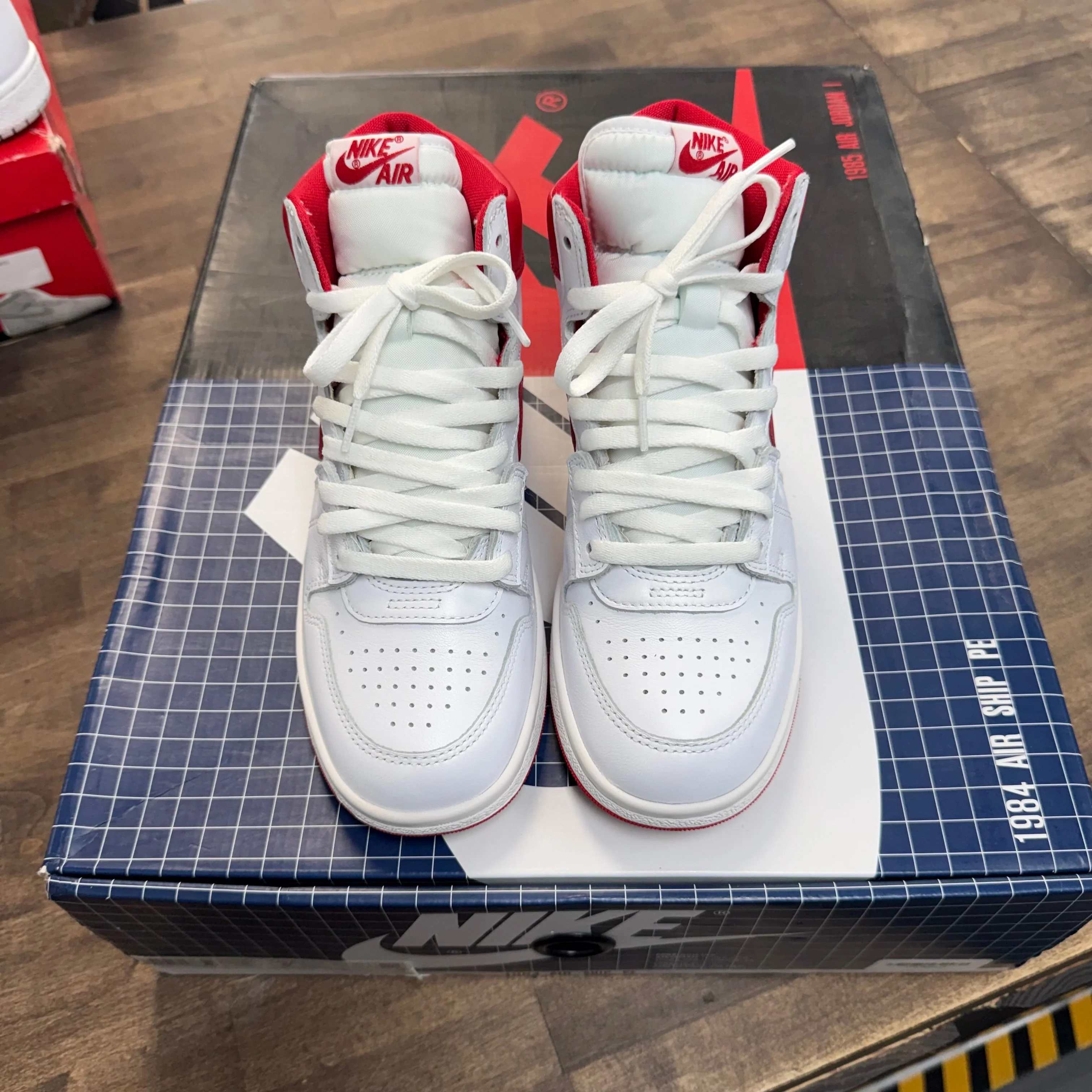 Jordan New Beginnings Pack Retro High 1 & Nike Air Ship (USED) - Image 3