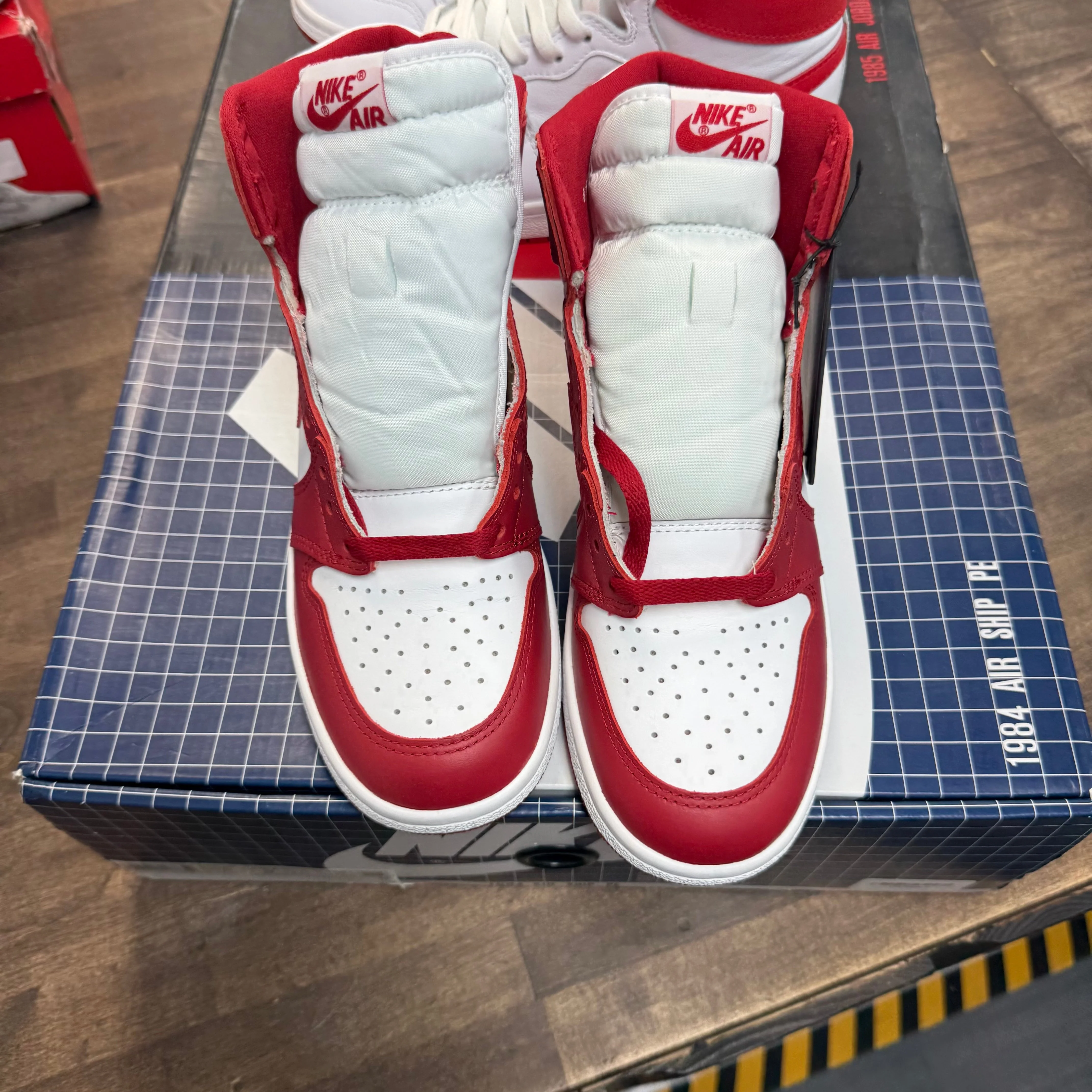 Jordan New Beginnings Pack Retro High 1 & Nike Air Ship (USED) - Image 8