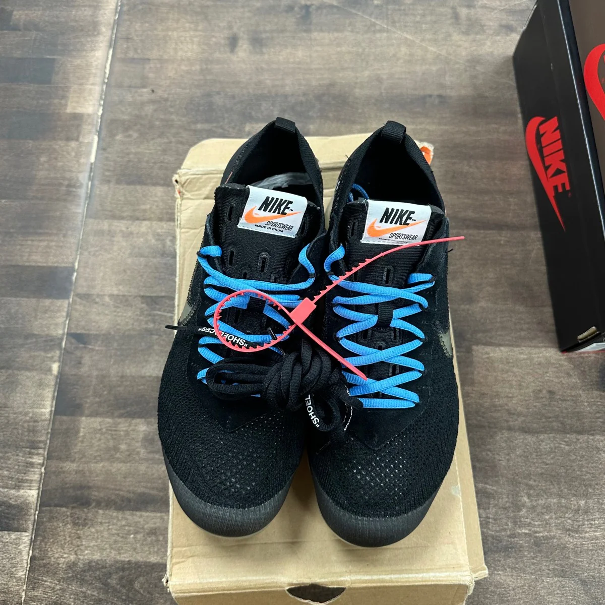 Nike Air VaporMax Off-White Black (2018) Size 10 (Pre-Owned) - Image 5