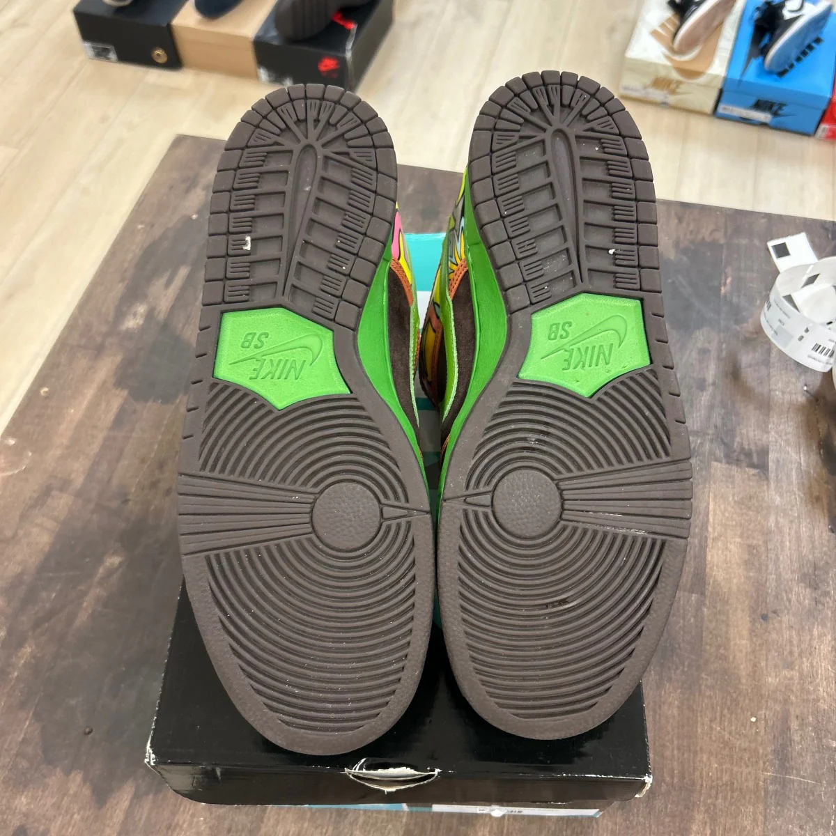 Nike SB Dunk Low De La Soul (2015) Size 12 (Pre-Owned) - Image 5