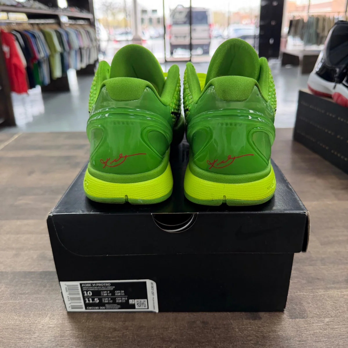 Nike Kobe 6 Protro Grinch (2020) Size 10 (Pre-Owned) - Image 3
