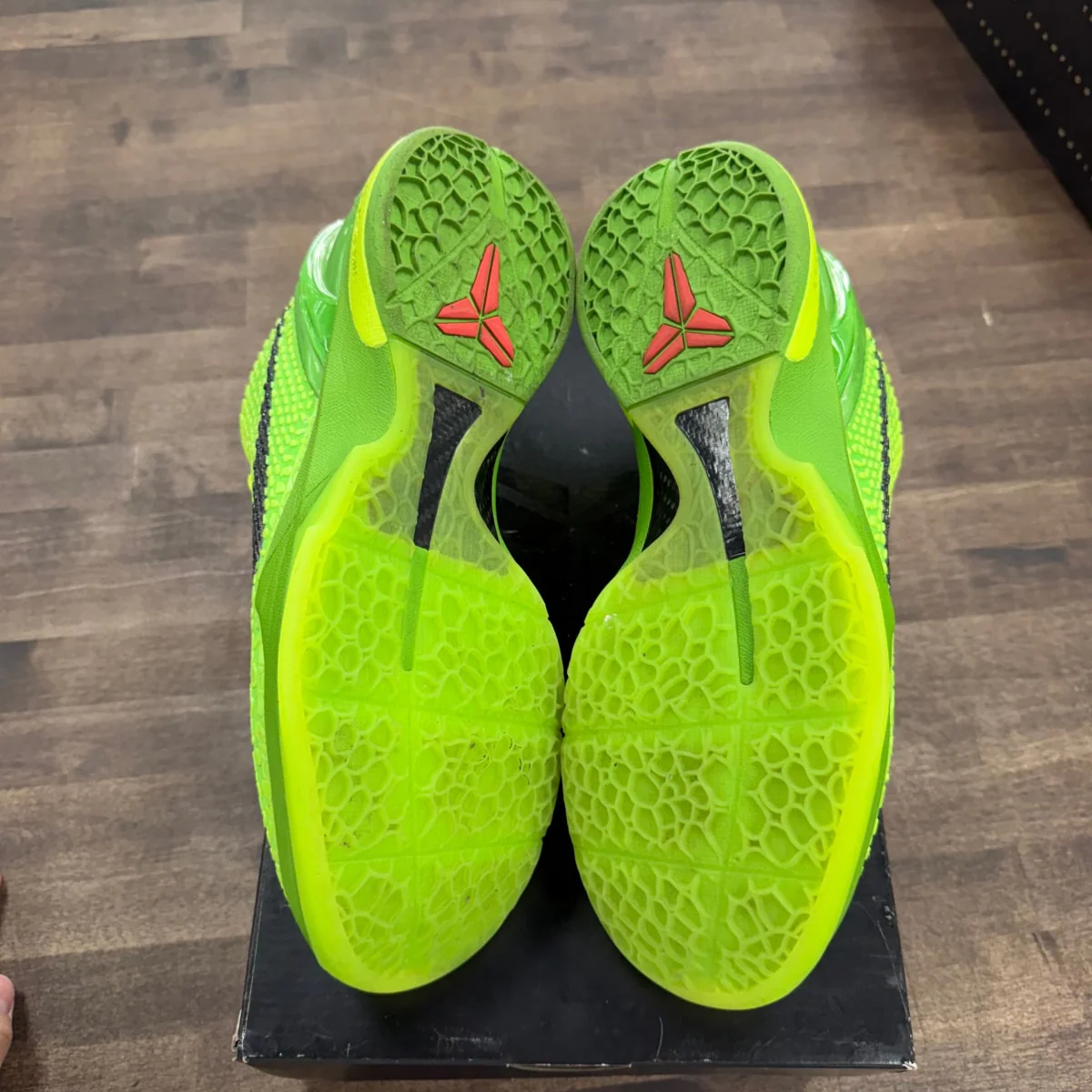 Nike Kobe 6 Protro Grinch (2020) Size 10 (Pre-Owned) - Image 4